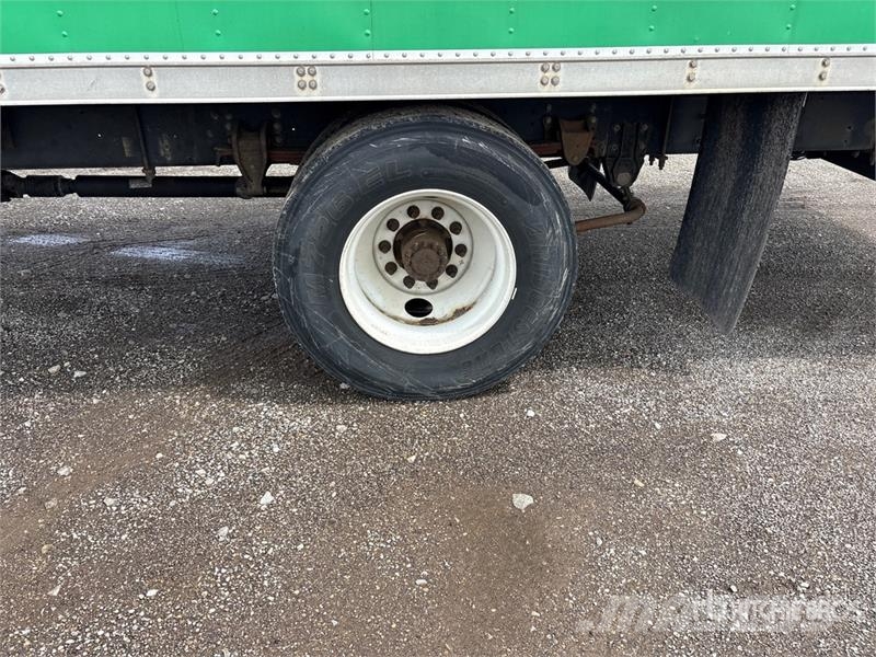 Hino 268 شاحنات ذات هيكل صندوقي