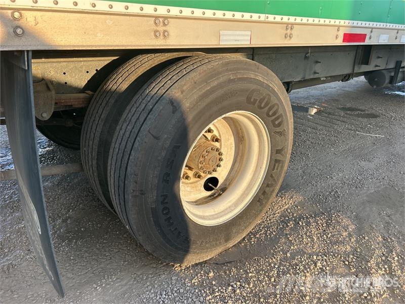 Hino 268 شاحنات ذات هيكل صندوقي