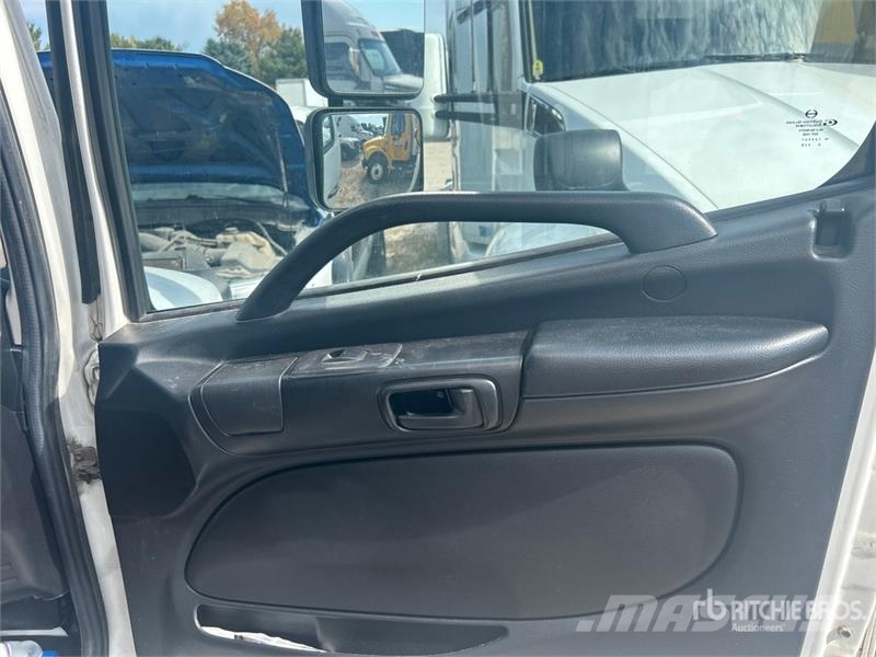 Hino 338 Tovornjaki hladilniki