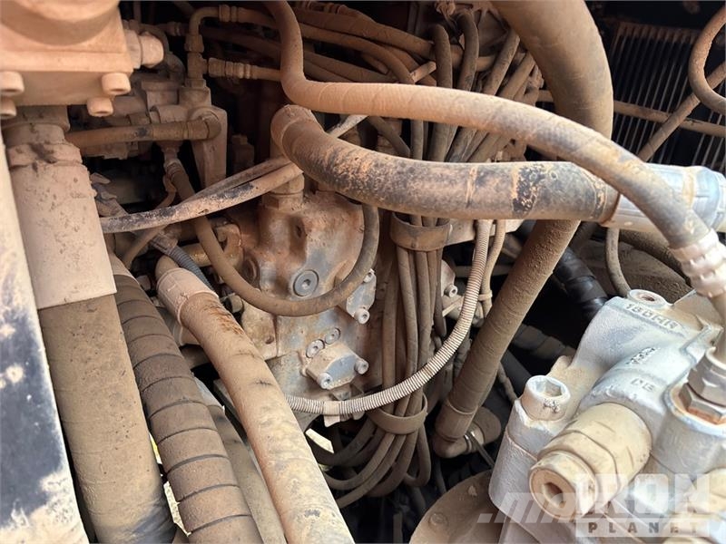 Hitachi ZX350LC-6N Tracked Excavator Crawler excavators
