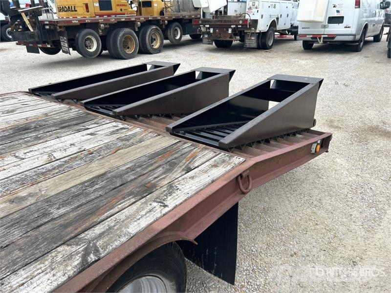 Holden 30 ft T/A Equipment Trailer Car carrier