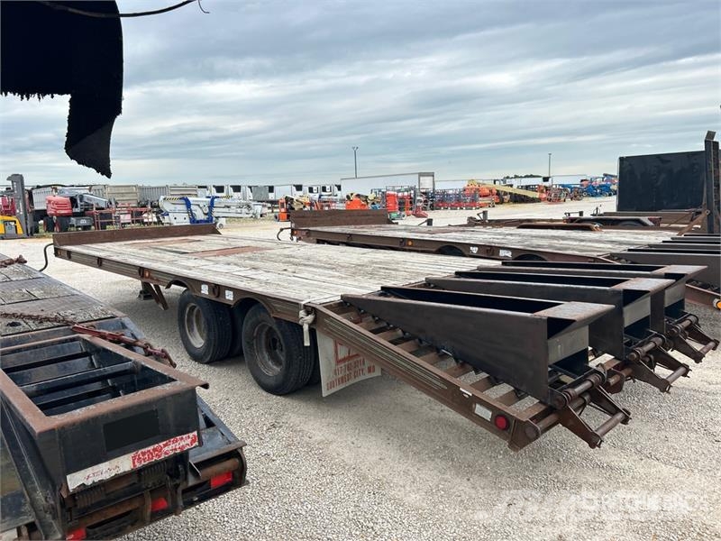 Holden 30 ft T/A Equipment Trailer Car carrier