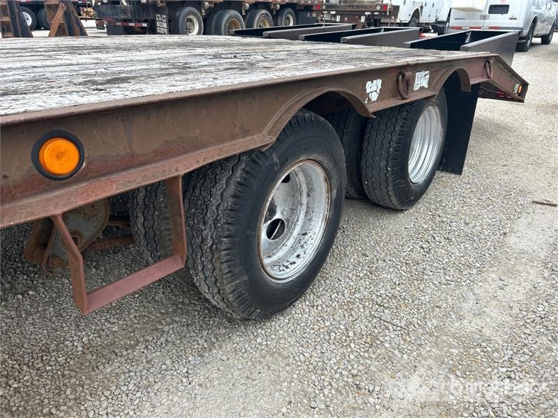 Holden 30 ft T/A Equipment Trailer Car carrier