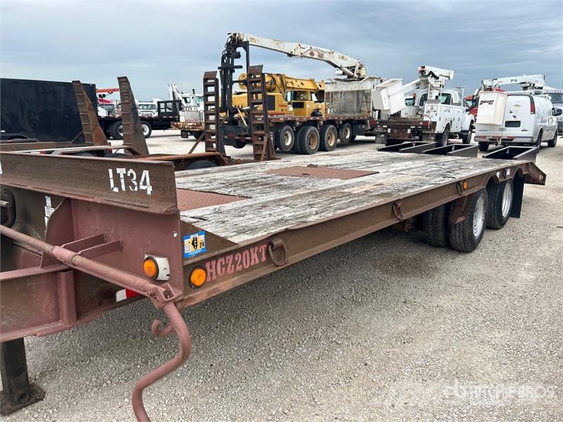 Holden 30 ft T/A Equipment Trailer Car carrier