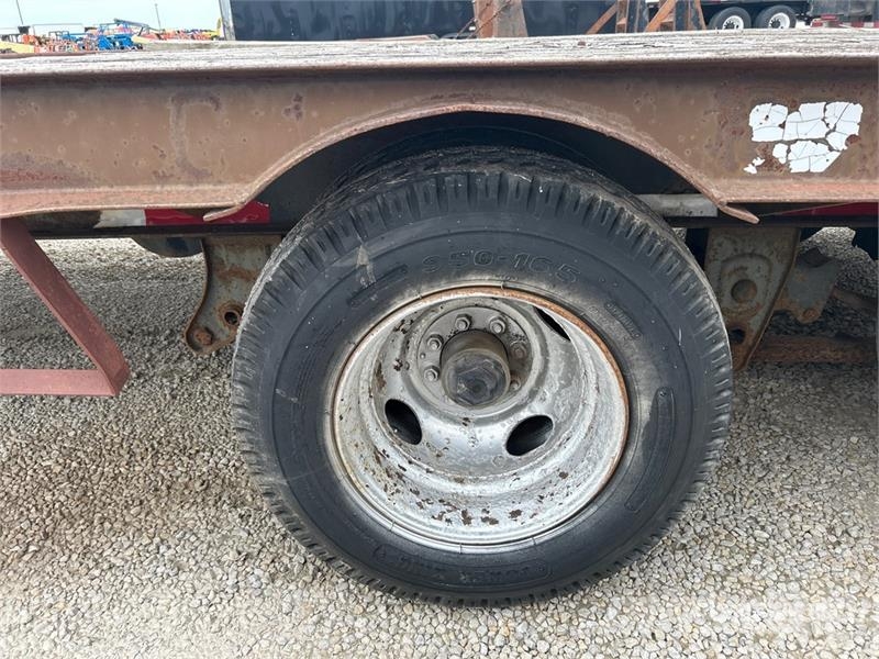 Holden 30 ft T/A Equipment Trailer Car carrier