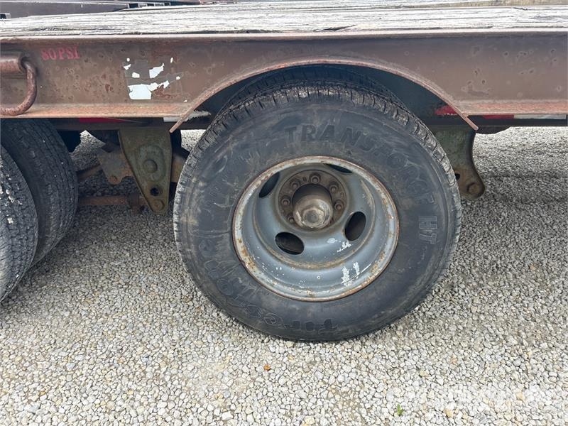 Holden 30 ft T/A Equipment Trailer Car carrier