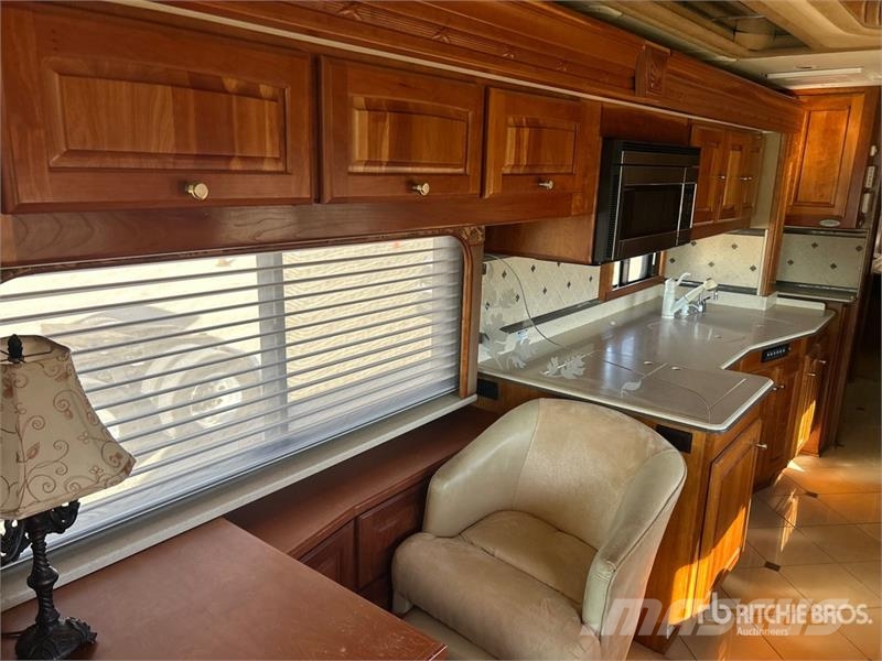  Holiday Rambler 43PBQ Motor Home 露營車和有篷卡車