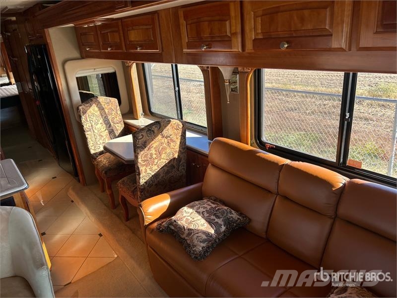  Holiday Rambler 43PBQ Motor Home 露營車和有篷卡車