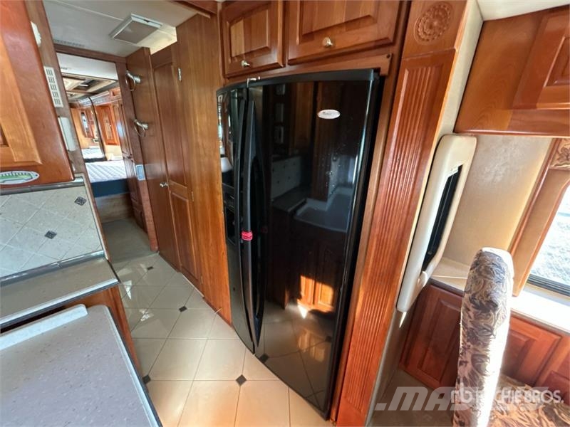 Holiday Rambler Navigator Motor Home Автодома і житлові автопричепи