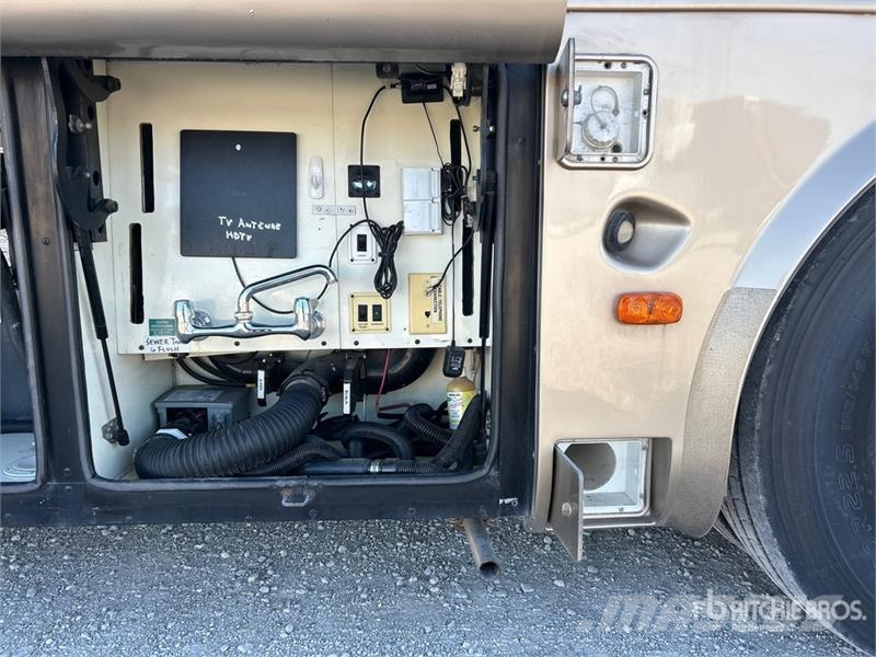 Holiday Rambler Navigator Motor Home Автодома і житлові автопричепи