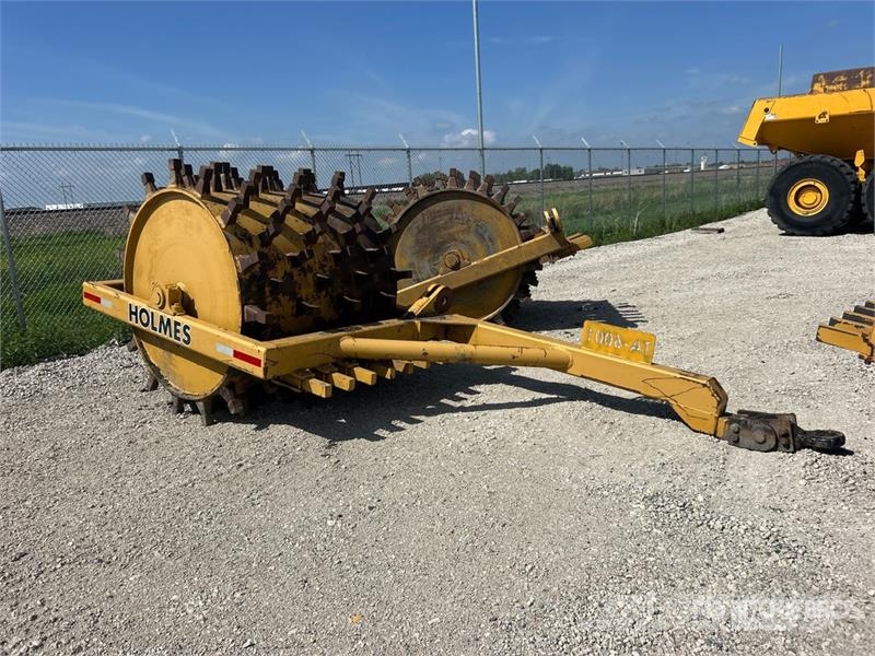 Holmes 60X60 Pull Behind Compactor Aanhangtrilwalsen