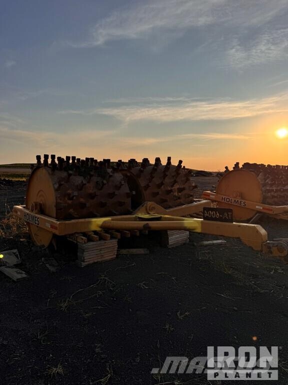 Holmes 60X60 Pull Behind Compactor Aanhangtrilwalsen