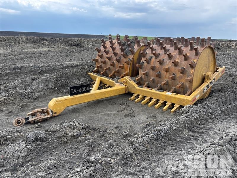 Holmes 60X60 Pull Behind Compactor Aanhangtrilwalsen