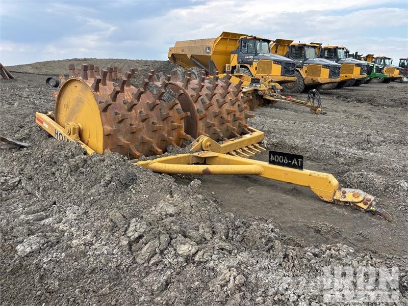 Holmes 60X60 Pull Behind Compactor Aanhangtrilwalsen