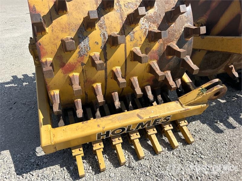 Holmes 60X60 Pull Behind Compactor Aanhangtrilwalsen