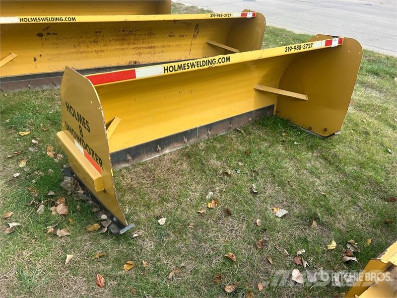 Holmes 8 Snowdozer 96 in Skid Steer Snow Pusher 刮雪板和犁