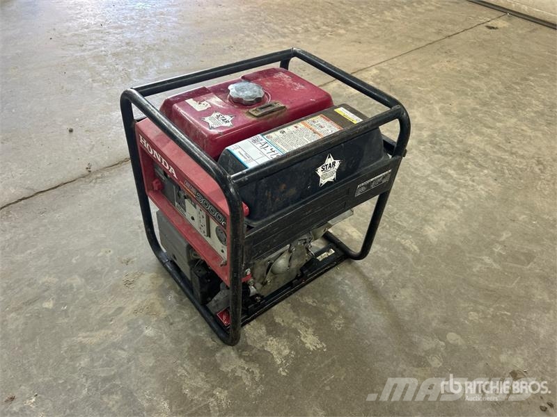 Honda EB3000C 3 kVA Portable Generator Set Egyéb Áramfejlesztők