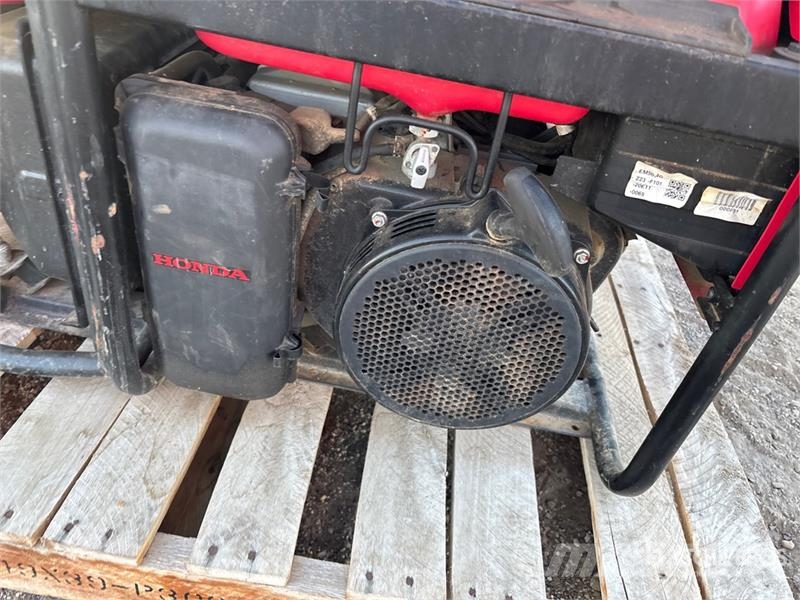 Honda EM5000SX Dīzeļģeneratori