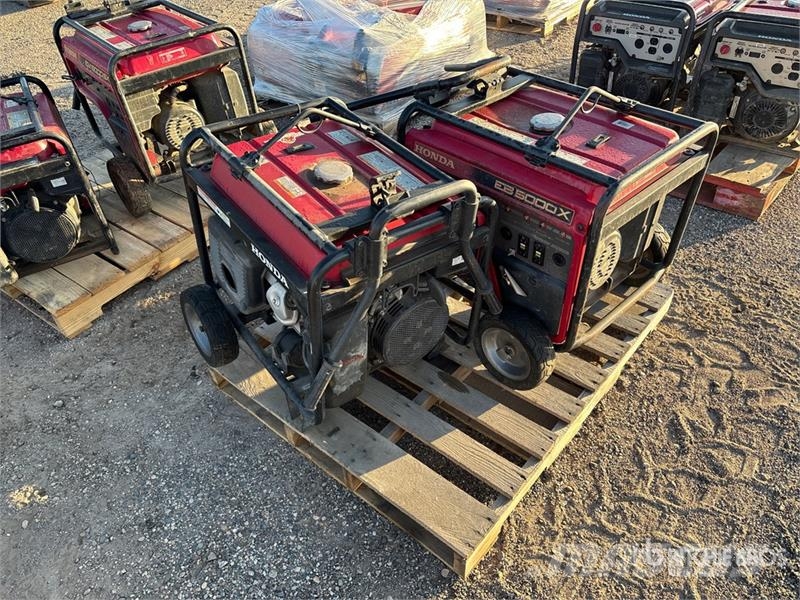 Honda of (2) Honda EB5000X Mobile Generator Set Generatori diesel