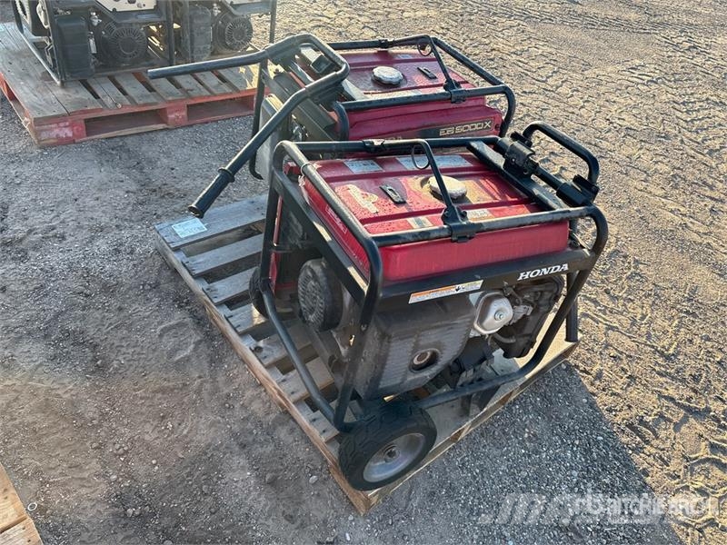 Honda of (2) Honda EB5000X Mobile Generator Set Generatori diesel