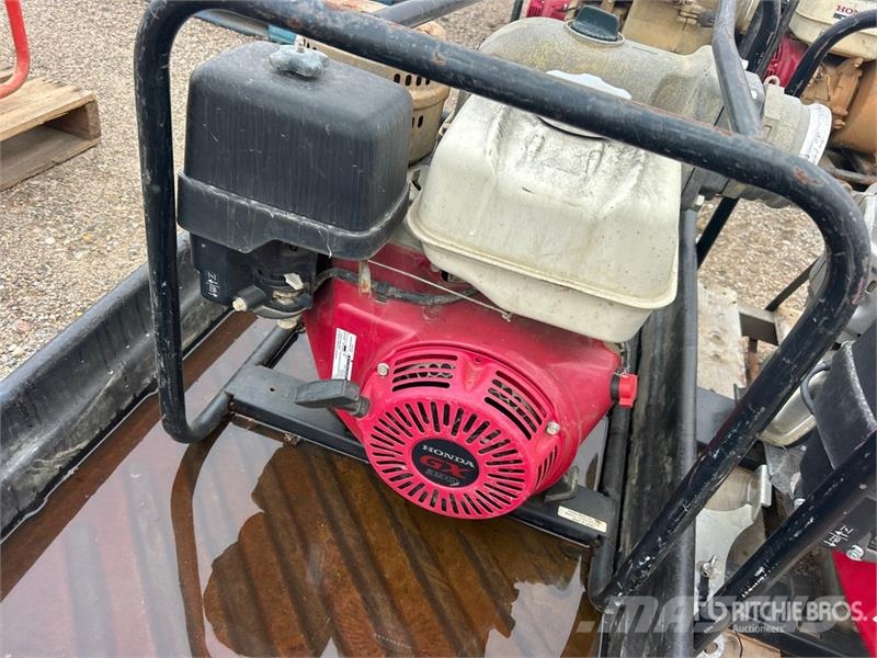 Honda of (2) Honda WT40X Skid-Mounted Water Pump Bombas de agua