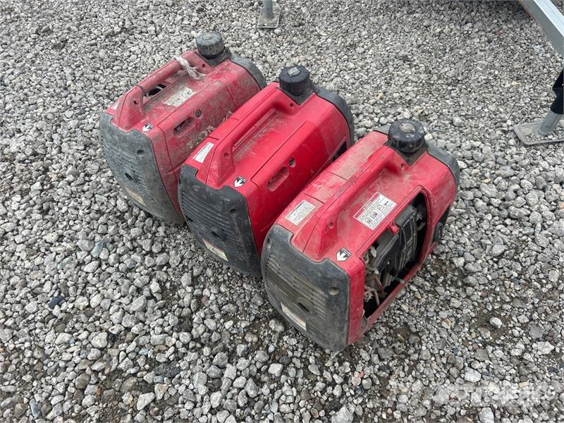 Honda of (3) Honda EU2200i 2.2 kW Portable Generator Set Ostali generatori