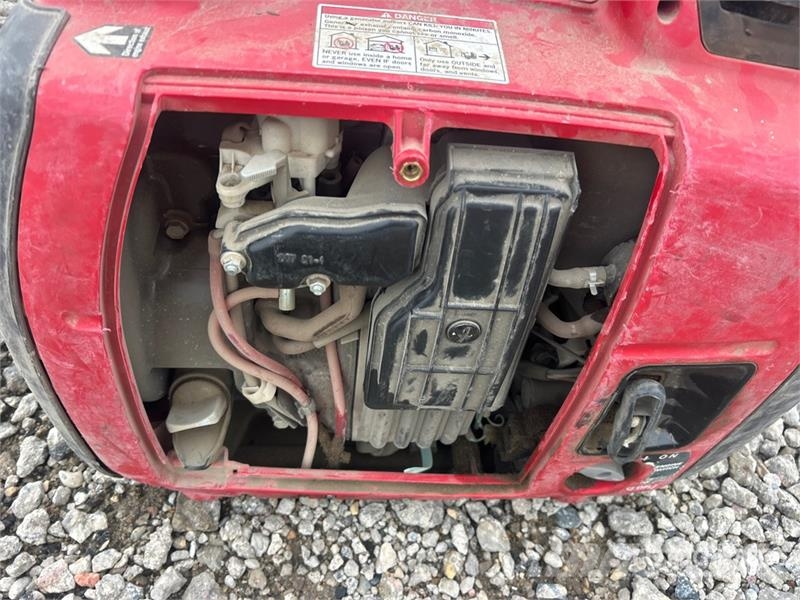 Honda of (3) Honda EU2200i 2.2 kW Portable Generator Set Ostali generatori