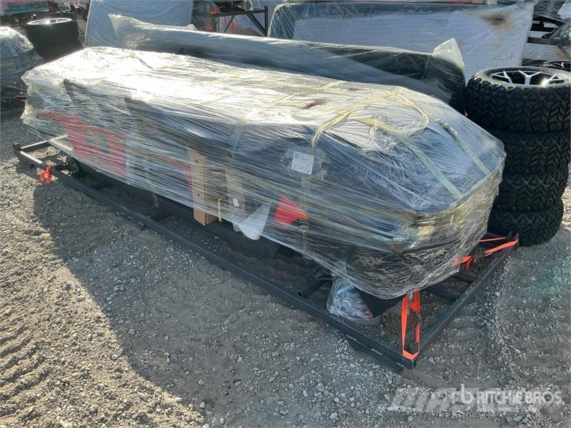 HQ100 Electric Red Six-Seater Golf Cart (Unused) Golfové vozíky