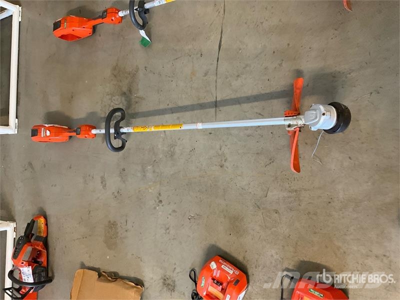 Husqvarna 520iLX Electric String Trimmer Sonstige Landmaschinen