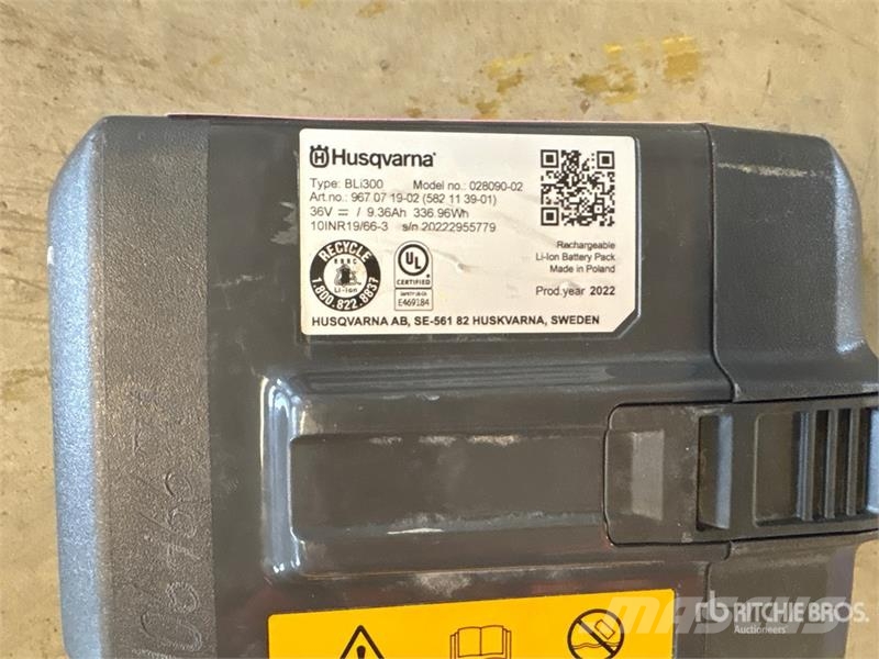 Husqvarna BLi300 Battery Outros componentes