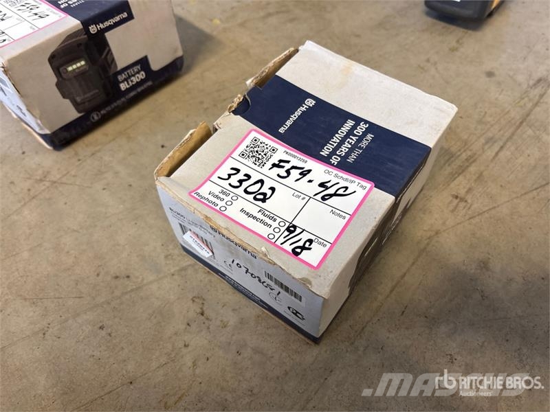Husqvarna BLi300 Battery Outros componentes