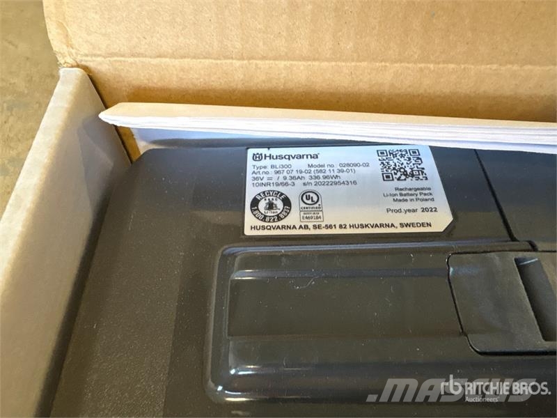 Husqvarna BLi300 Battery Outros componentes