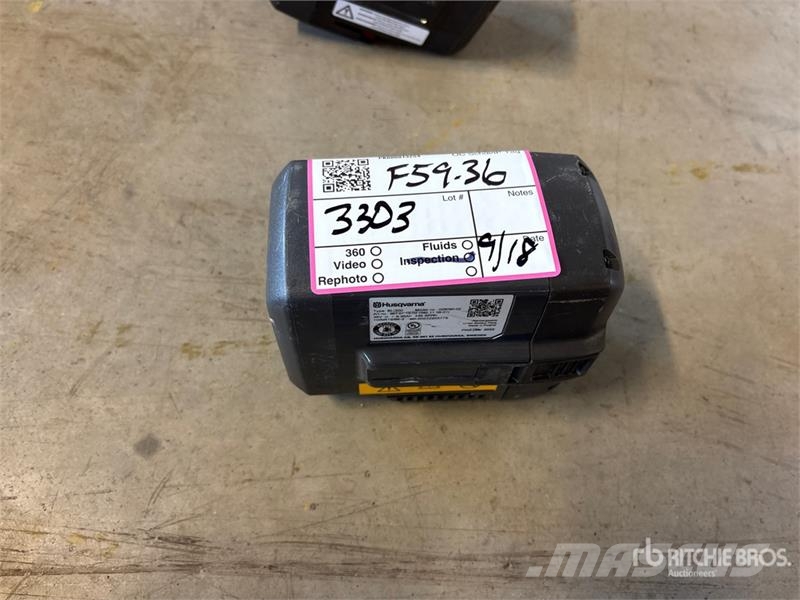 Husqvarna BLi300 Battery Outros componentes