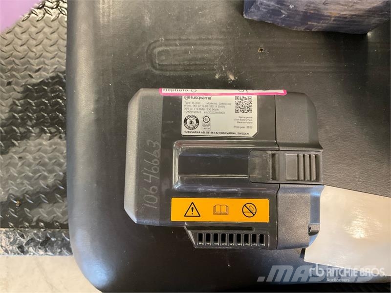 Husqvarna BLi300 Battery Outros componentes