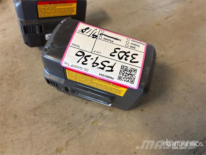 Husqvarna BLi300 Battery Outros componentes