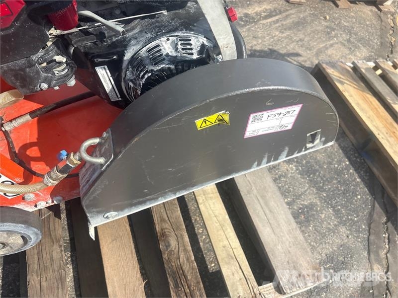 Husqvarna FS400LV Fűrészgépek