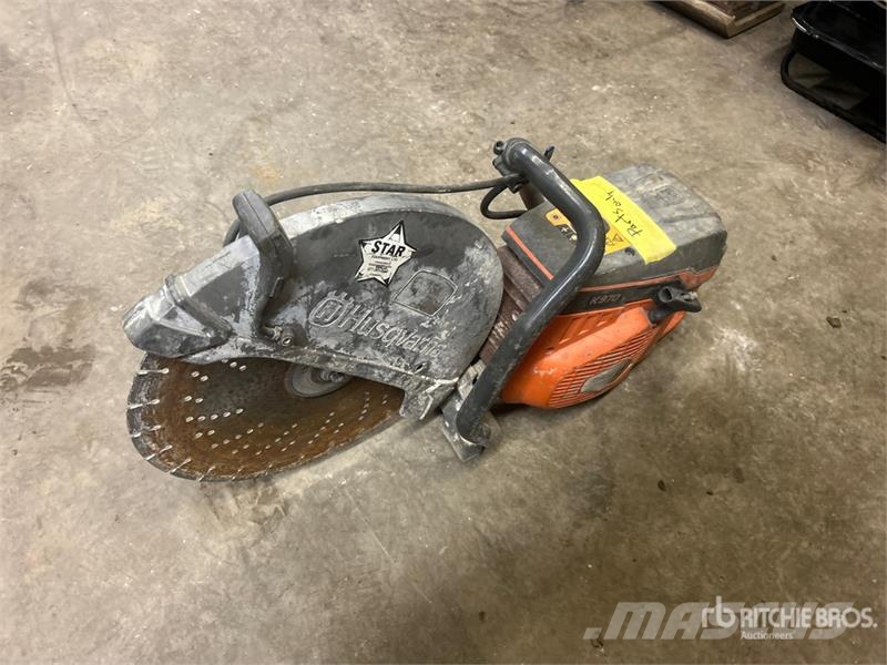 Husqvarna K970 Cut-Off Saw (Inoperable) Outros componentes