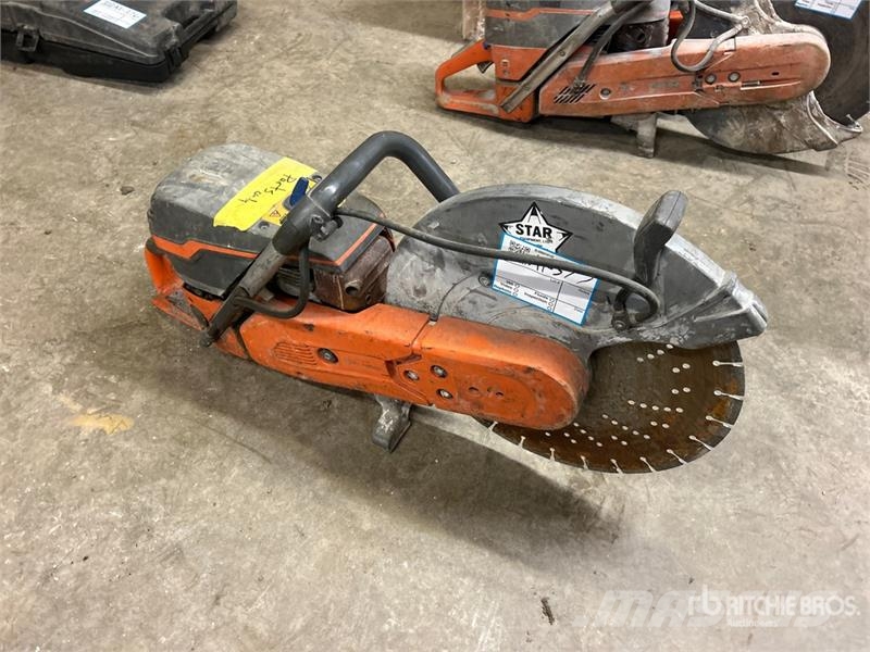 Husqvarna K970 Cut-Off Saw (Inoperable) Outros componentes