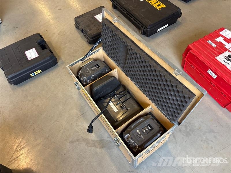 Husqvarna of (2) Husqvarna K1 Battery Andet tilbehør