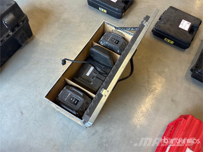 Husqvarna of (2) Husqvarna K1 Battery Andet tilbehør