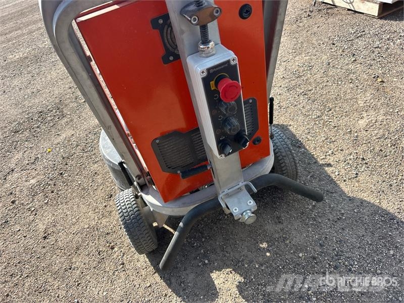 Husqvarna PG820RC Electric Concrete Grinder Фрезерні і шліфувальні верстати
