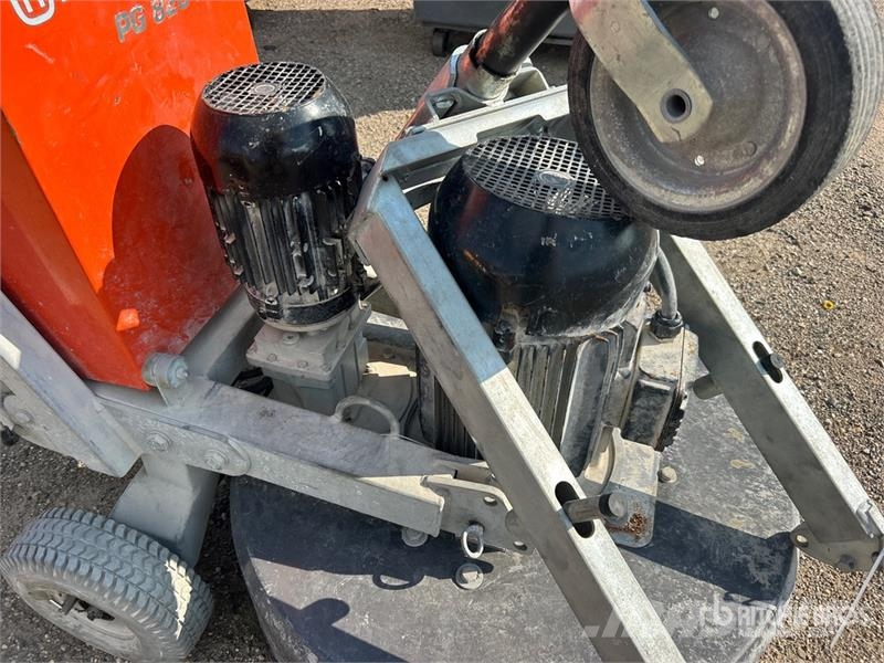 Husqvarna PG820RC Electric Concrete Grinder Фрезерні і шліфувальні верстати