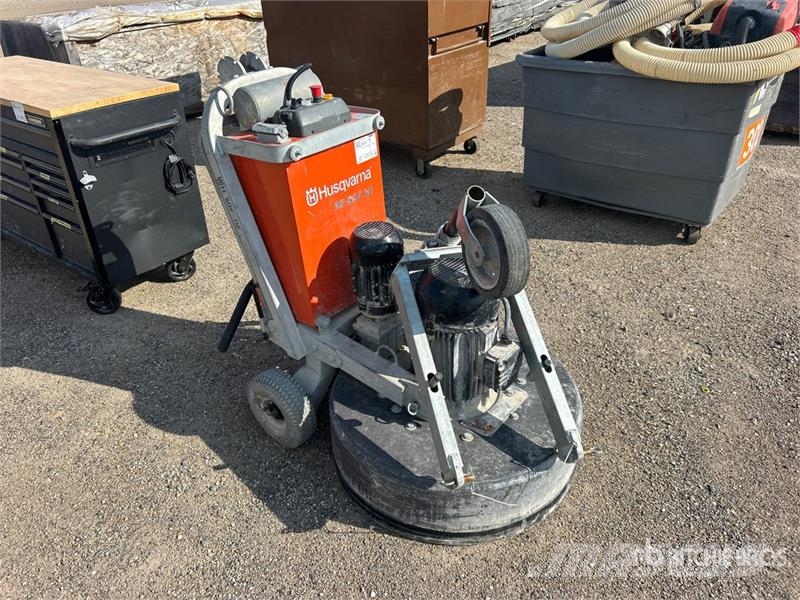 Husqvarna PG820RC Electric Concrete Grinder Фрезерні і шліфувальні верстати