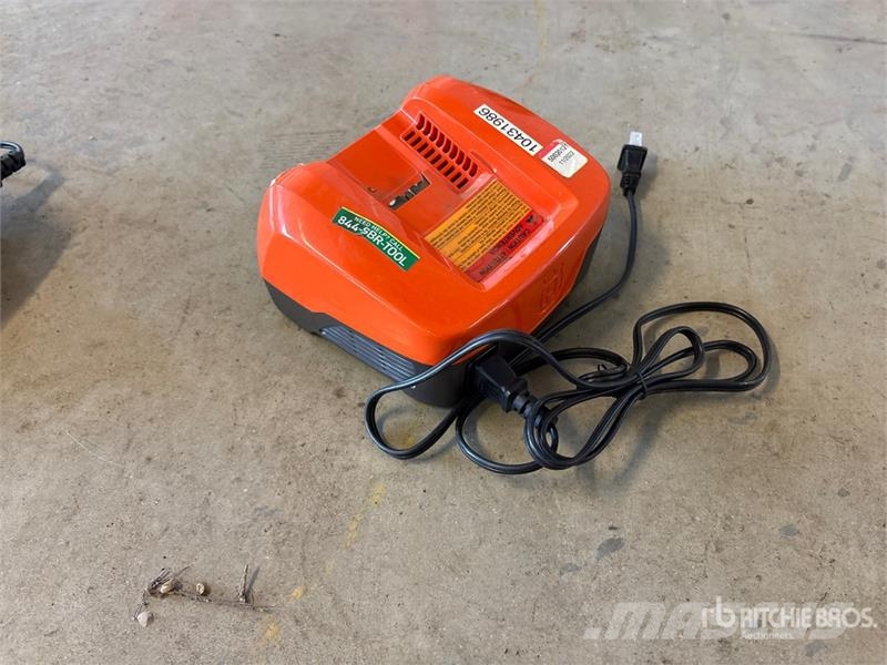 Husqvarna QC500 Battery Charger Other components