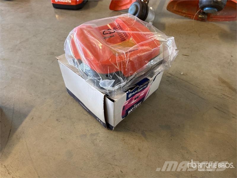 Husqvarna QC500 Charger Outros componentes