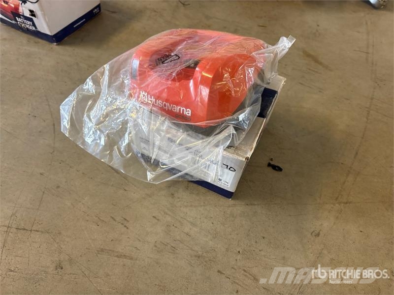 Husqvarna QC500 Charger Outros componentes