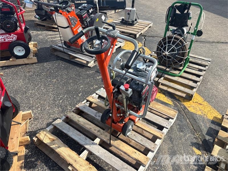 Husqvarna Walk-Behind Saw Serrarias