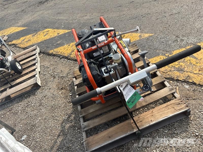 Husqvarna X2000 Walk-Behind Saw Serrarias