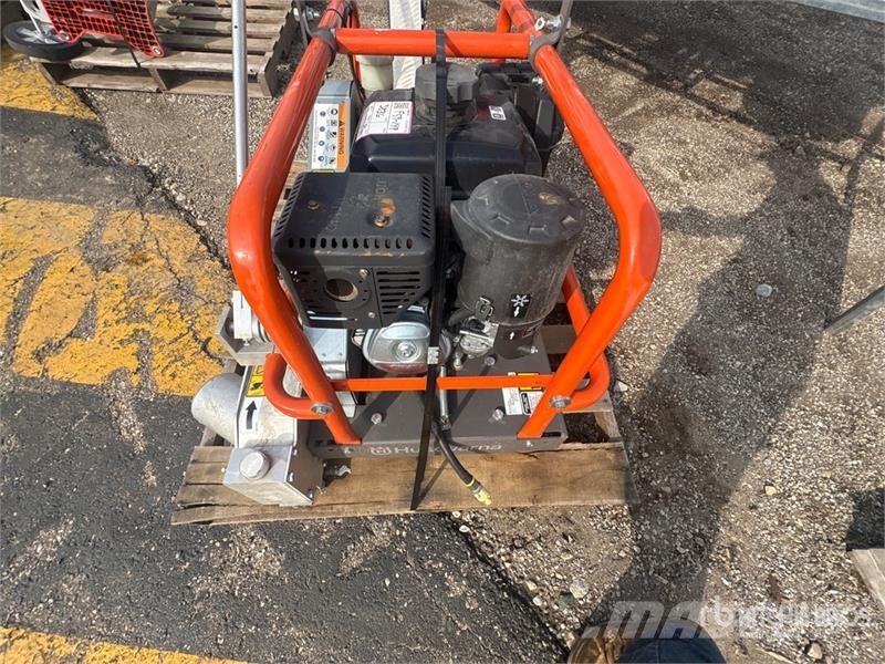 Husqvarna X2000 Walk-Behind Saw Serrarias