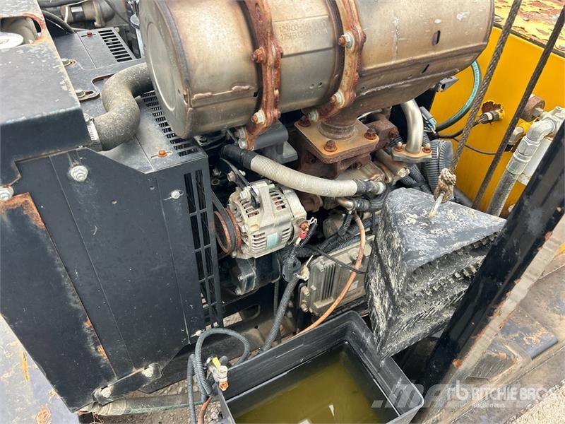  Hydra-Tech 8HT35DVY Hydraulic Power Pack Hidrauliskie pāļu āmuri